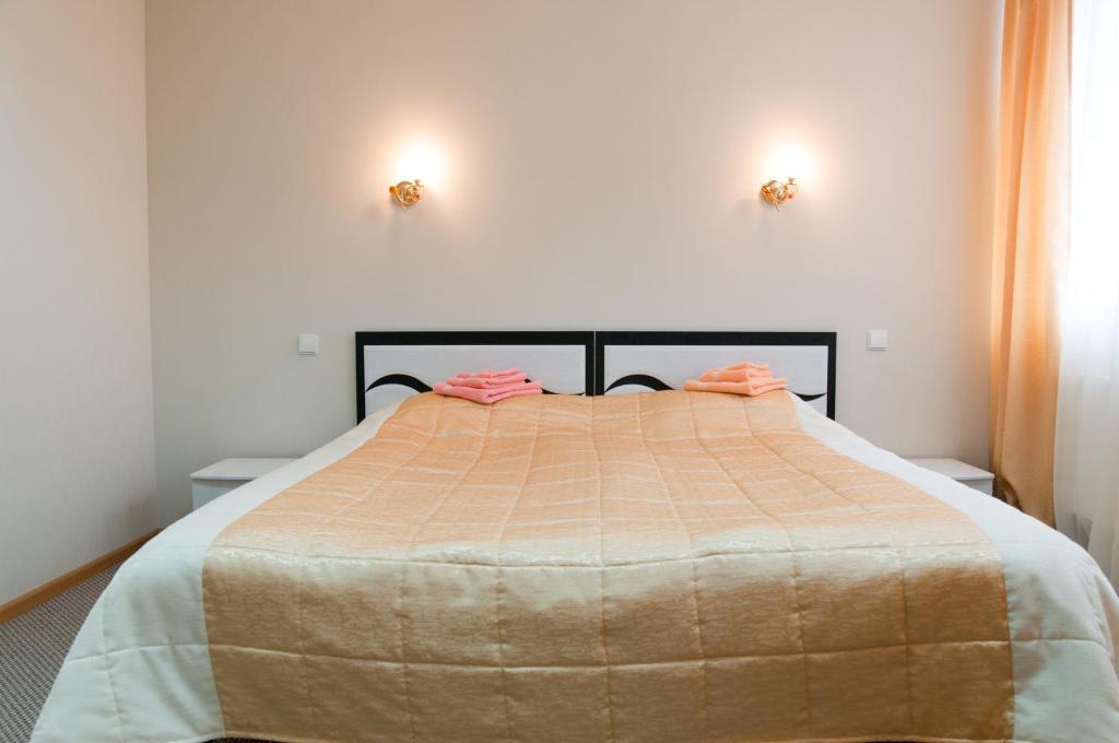 Avenue Hotel Zaslawye Rum bild