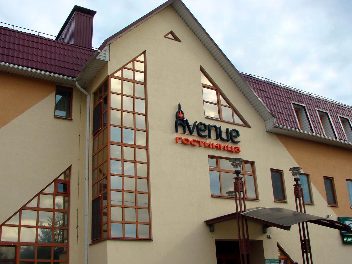 Avenue Hotel Zaslawye Exteriör bild